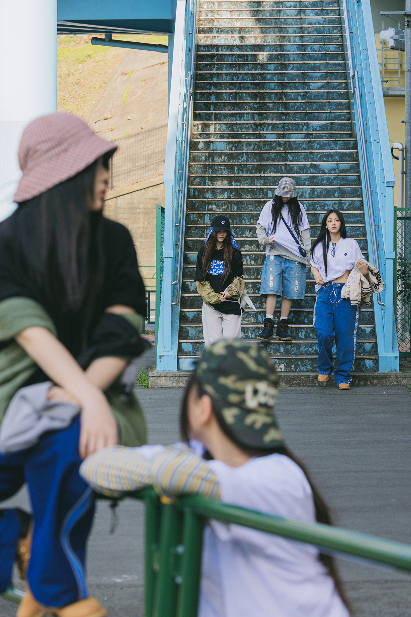 [잡담] 뉴진스 미쳤다 슈퍼내츄럴 컨포👖 | 인스티즈