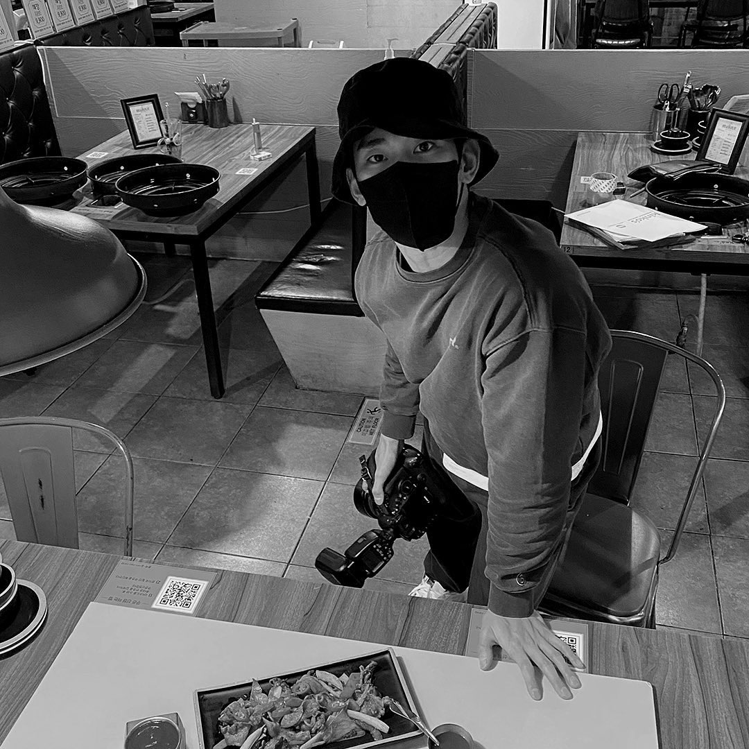 [잡담] 김수현 친구 가게 배민 사진도 찍어줬대ㅋㅋㅋㅋ | 인스티즈