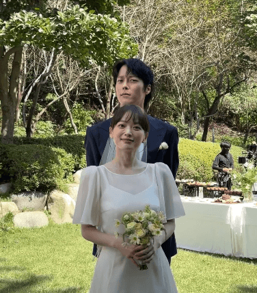 [잡담] 히어로 결혼식 사진 이쁘다 | 인스티즈