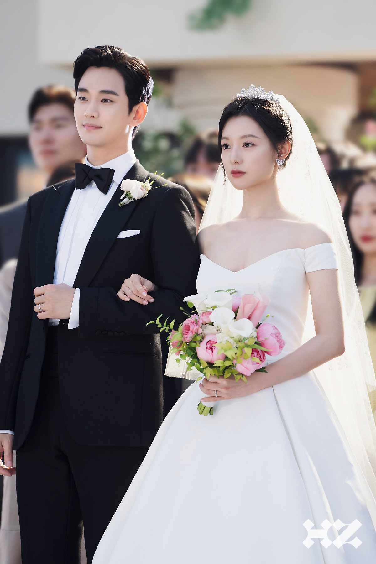 [잡담] 김수현 X 김지원 결혼 설정에 진심이었던 것 같은 눈물의 여왕 제작진들 | 인스티즈