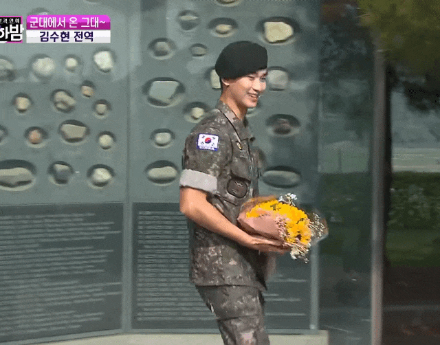 [잡담] 김수현 군백기 ㄹㅇ 진짜 감감무소식이었는데 | 인스티즈
