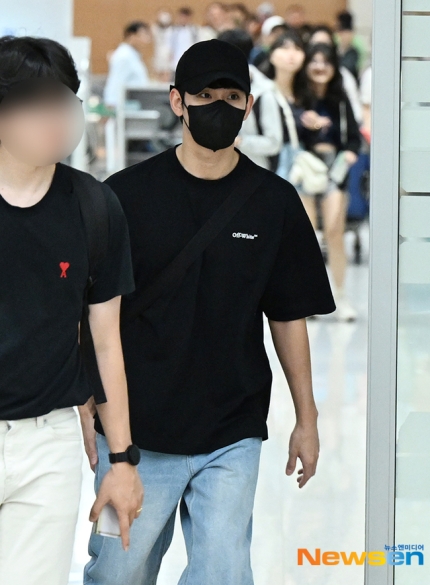 [잡담] 김수현 입국 했네 | 인스티즈