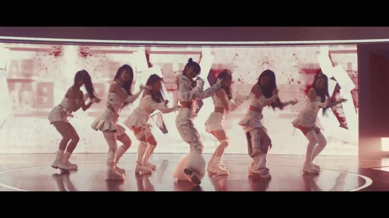 착장이 10번이나 바뀐 걸그룹 뮤직비디오 | 인스티즈