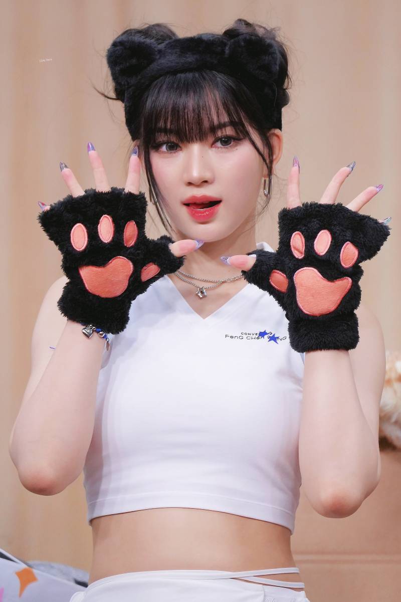 최근 레전드 비주얼 갱신했다는 걸그룹 | 인스티즈