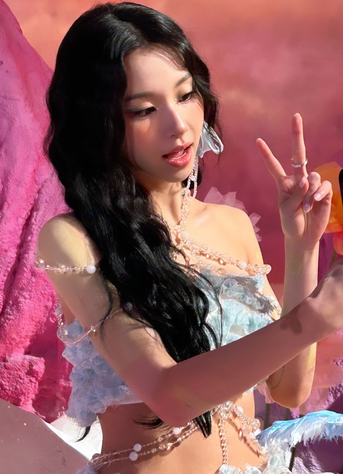 [잡담] 트와 채영 비주얼 너무 내스타일이야 | 인스티즈