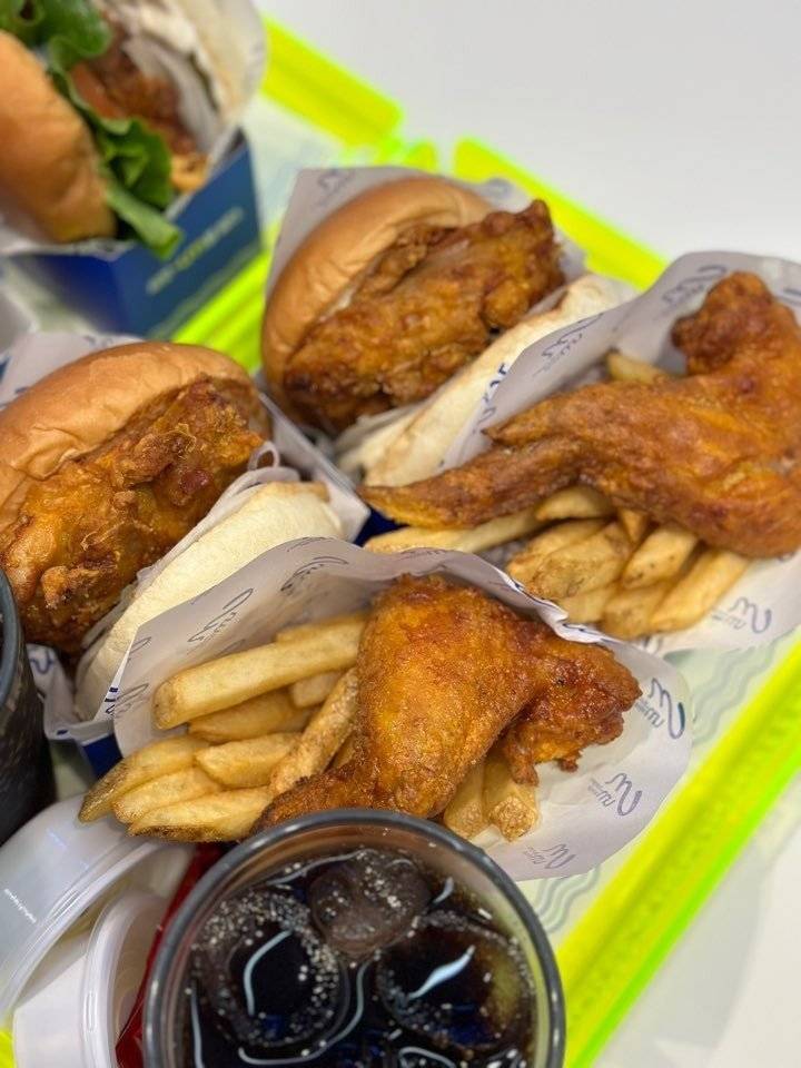 현재 푸라닭치킨이 사활걸고 런칭한 브랜드.JPG | 인스티즈