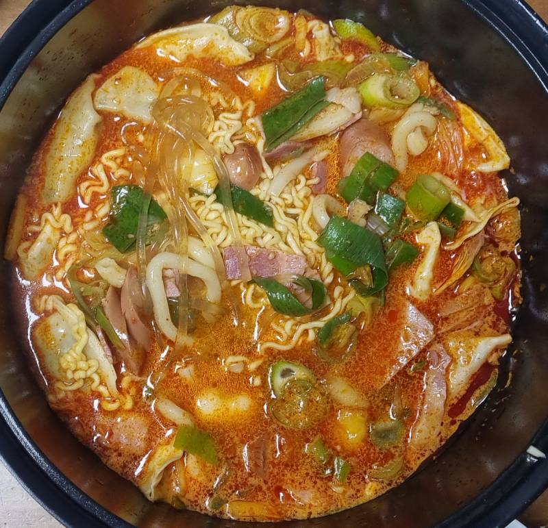 [잡담] 이게 2만원 부대찌개로 보임? | 인스티즈