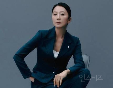 "이 드라마는, 멜로(같)다"…김희애, '돌풍'의 로맨틱 | 인스티즈