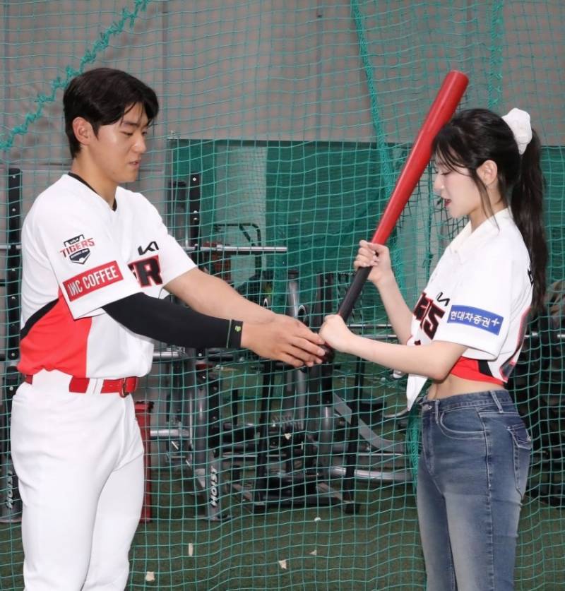 [잡담] 오늘 시구지도 도영이가 했넹 | 인스티즈