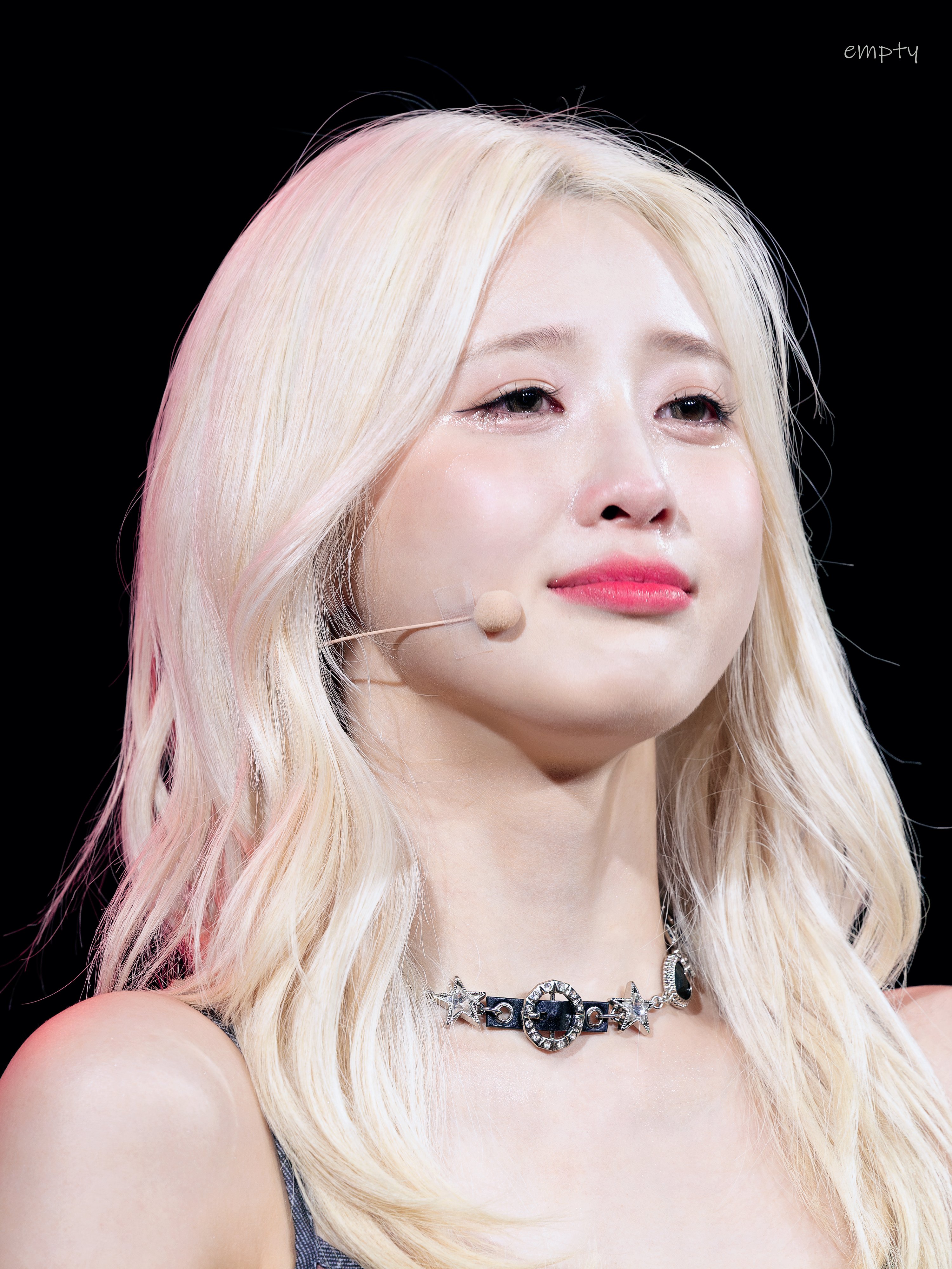 오랜만에 팬들 보고 눈물터진 어제자 라잇썸 눈물의 쇼케이스 | 인스티즈
