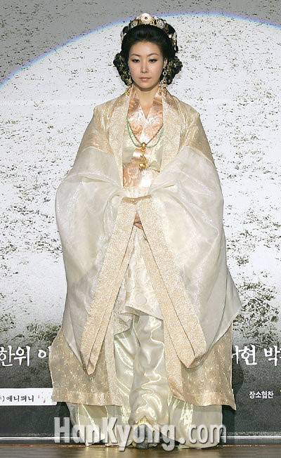 우씨왕후 고구려 복식 고증 문제 최초제기했던 사람이 방금 올린 트윗글 | 인스티즈