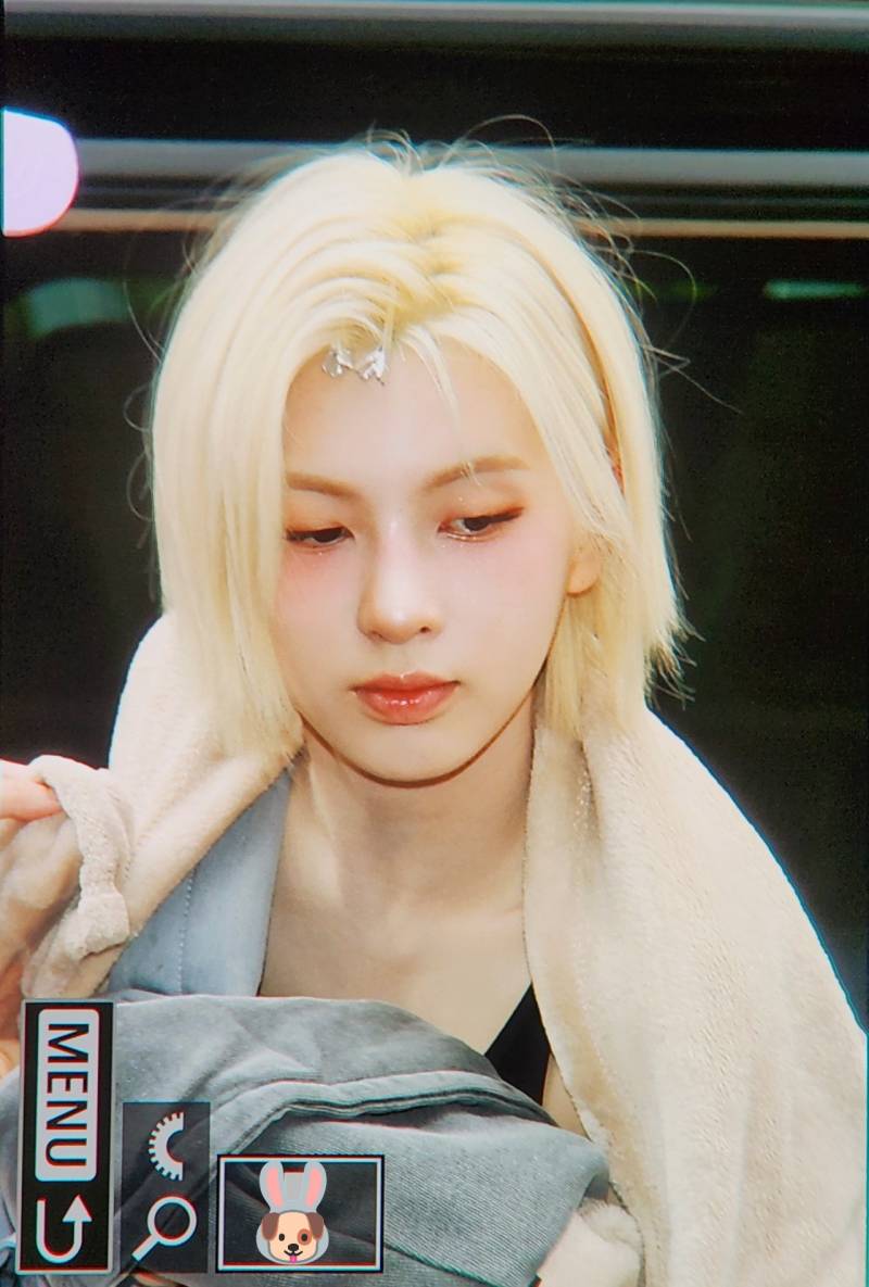 오늘자 느낌좋은 엔믹스 배이 뮤뱅 출퇴길 프리뷰 | 인스티즈