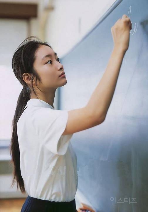 민희진이 좋아할 것 같은 얼굴을 가진 일본배우 | 인스티즈