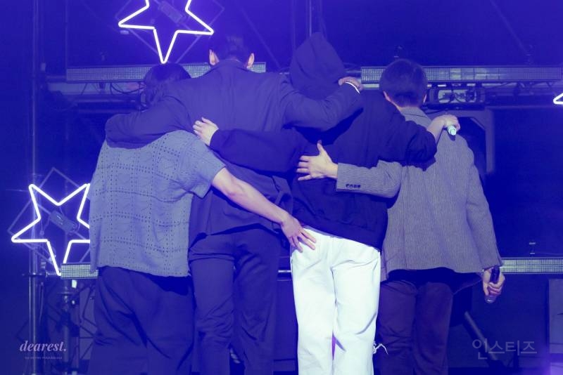 막내 솔로 팬콘에서 모인 아스트로 멤버들.jpg | 인스티즈