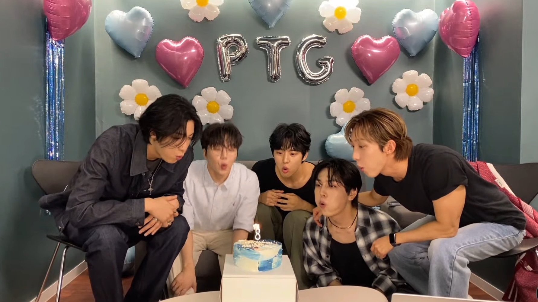 데뷔 8주년 기념 폭로전하는 펜타곤 | 인스티즈