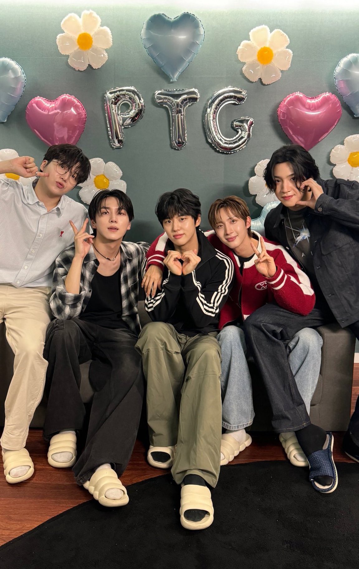 데뷔 8주년 기념 폭로전하는 펜타곤 | 인스티즈