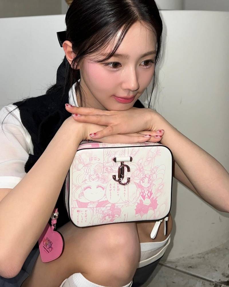 세일러문 가방 들고 찍은 사진 업데이트 한 미연 공주.jpg | 인스티즈