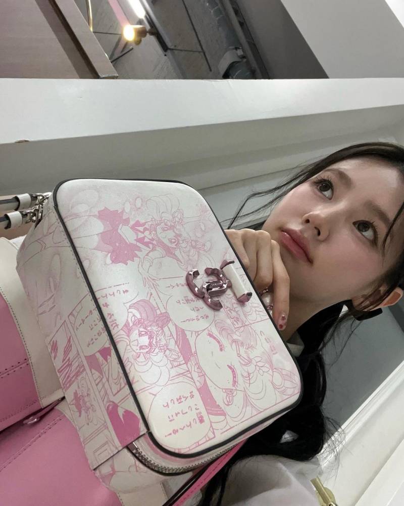 세일러문 가방 들고 찍은 사진 업데이트 한 미연 공주.jpg | 인스티즈