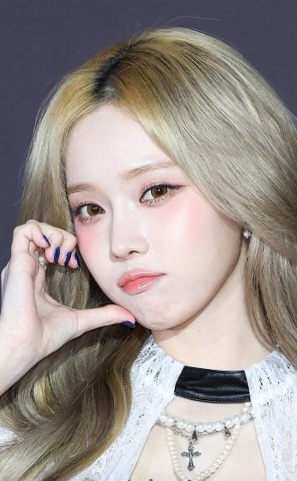 [잡담] 아니 윈터 블러셔 어떻게 한 걸까.... | 인스티즈