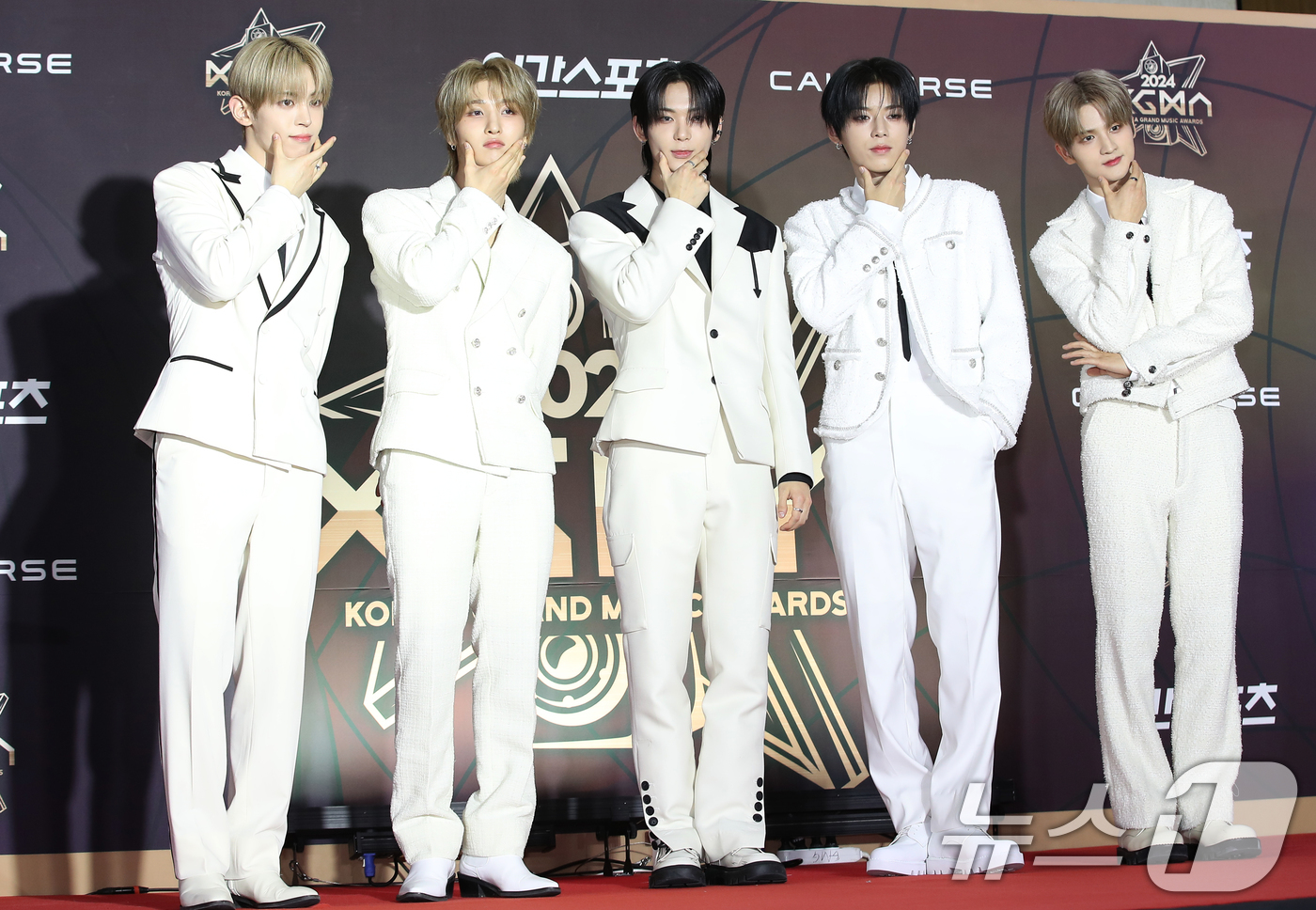 [정보/소식] KGMA 나우어데이즈 IS루키 수상👏👏 | 인스티즈