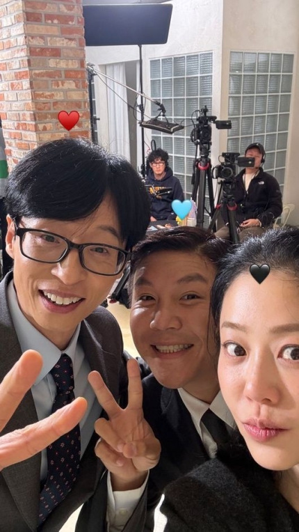 [정보/소식] 고현정, 유재석‧조세호 만났다…화기애애 '유퀴즈' 인증샷 | 인스티즈