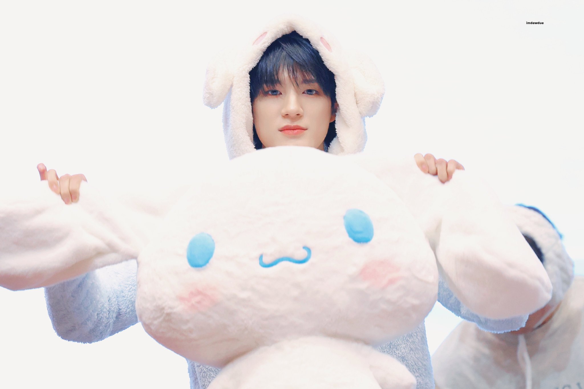 [잡담] 제노라는 아이 시나모롤 너무 찰떡이다 | 인스티즈