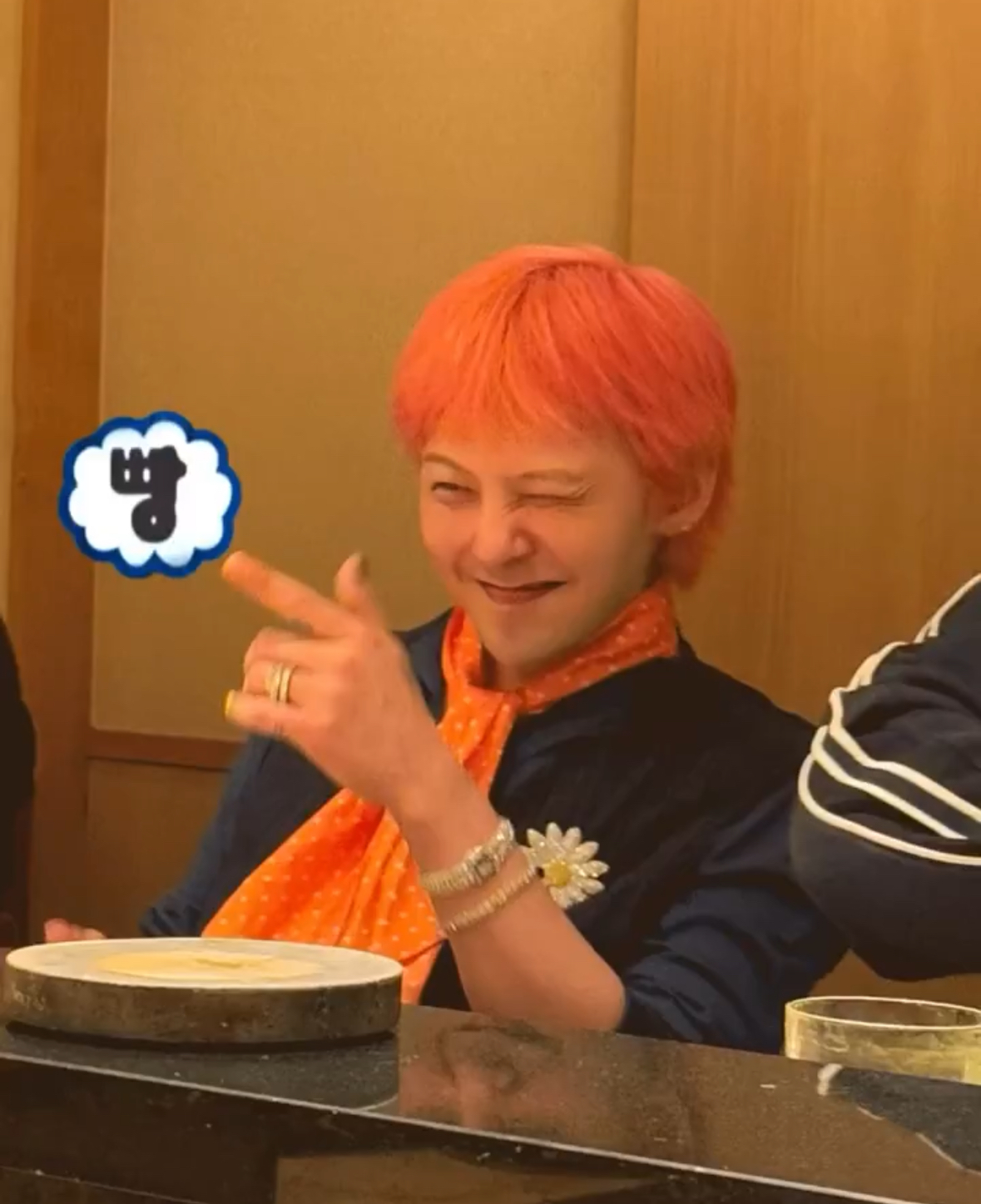 [잡담] 지디 지인 일일체험 하는 것 같다,,하 | 인스티즈