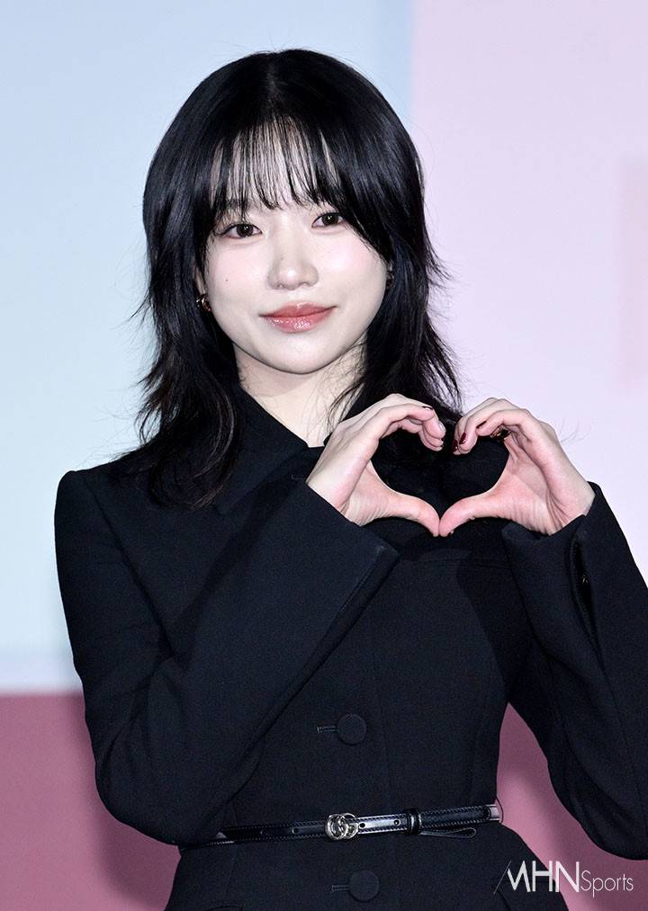 실시간 &lt;오징어 게임 시즌2&gt; 제작발표회 조유리 기사사진.jpg | 인스티즈