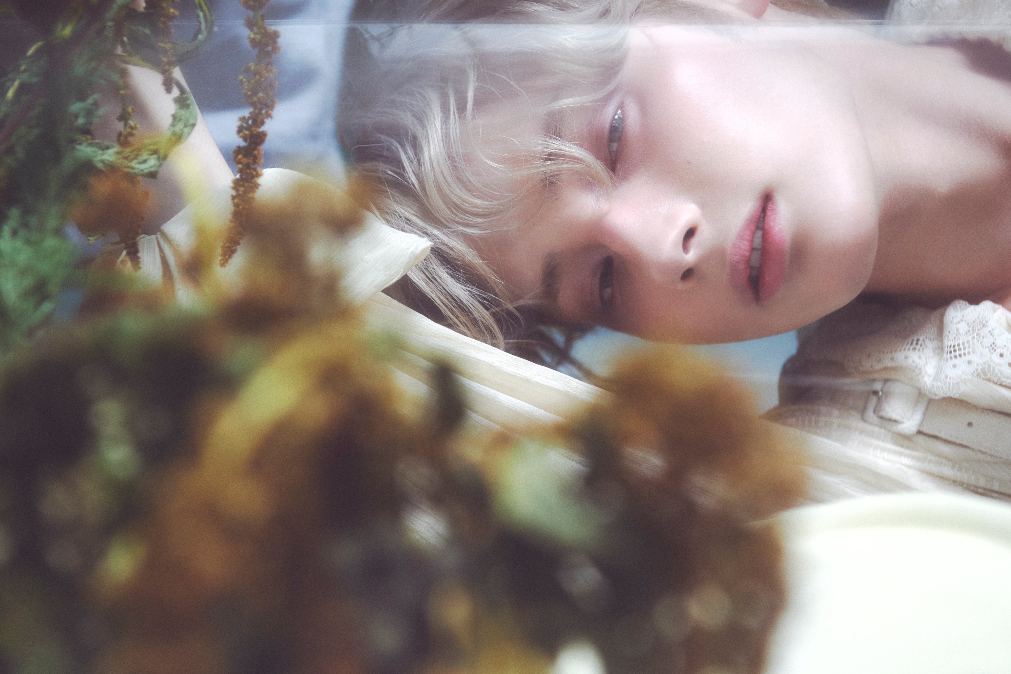 [잡담] 진심 로판 웹툰이나 웹소 삽화 남주 비주얼이 이러면 인기 | 인스티즈