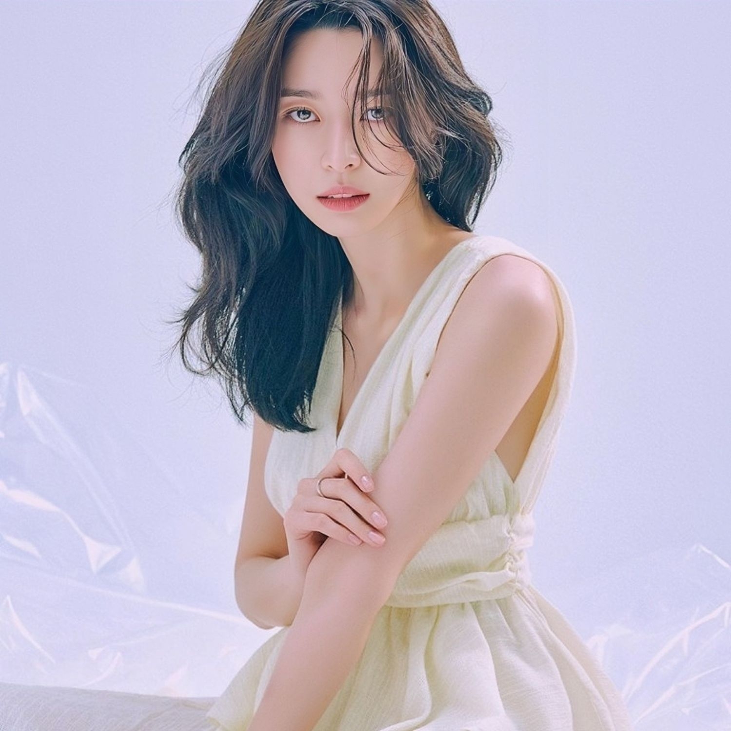 [잡담] 이 시국에 미안하지만 익들아 다이어리에 쓸 커버 사진 좀 골라줘 | 인스티즈