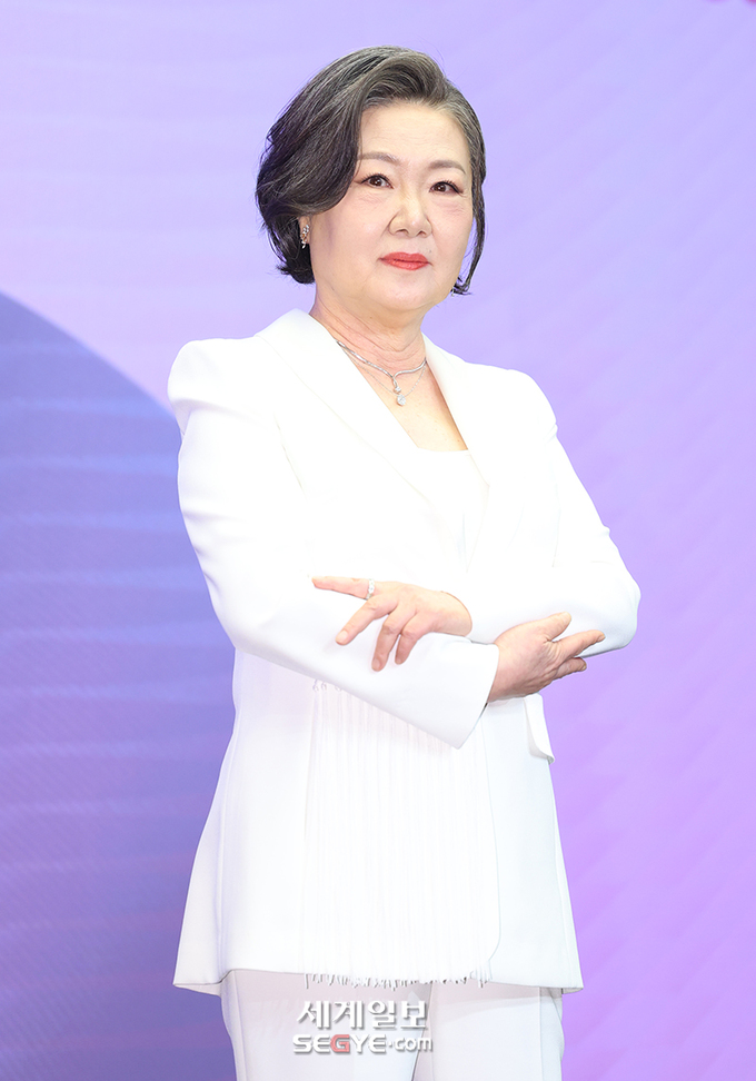 [정보/소식] 수상한그녀 제작발표회 포토타임 | 인스티즈