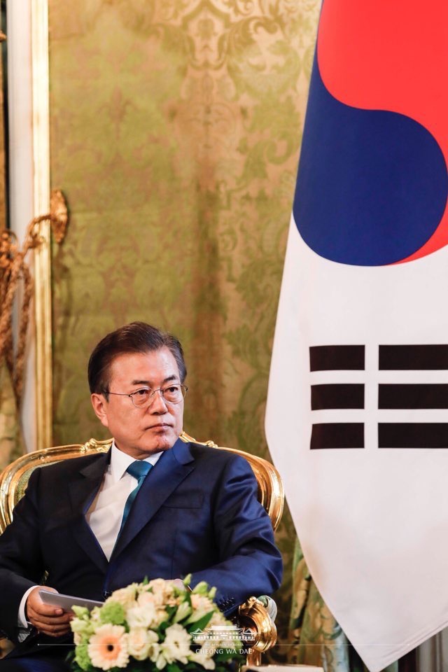 [잡담] 불과 몇 년전의 우리나라 대통령은 이랬는데요 | 인스티즈