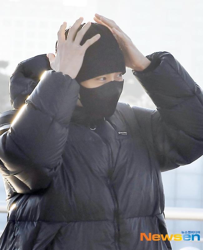 [정보/소식] 변우석 출국 기사 사진 | 인스티즈