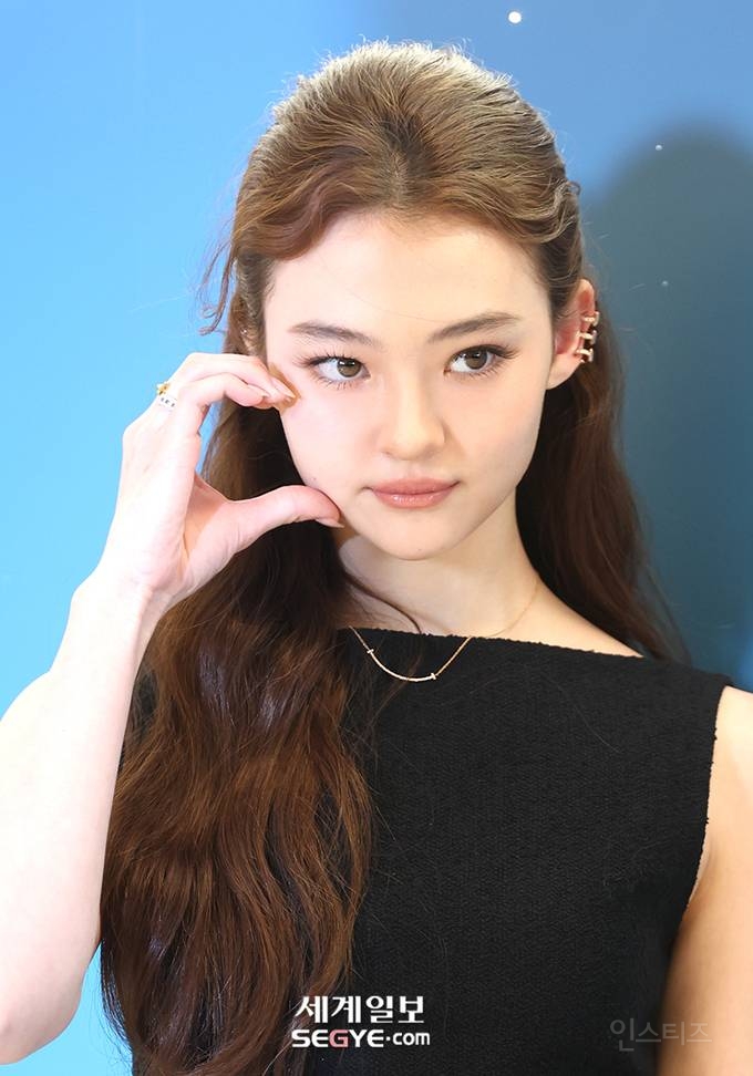 티파니앤코 행사 포토콜 미야오 엘라 기사사진 | 인스티즈