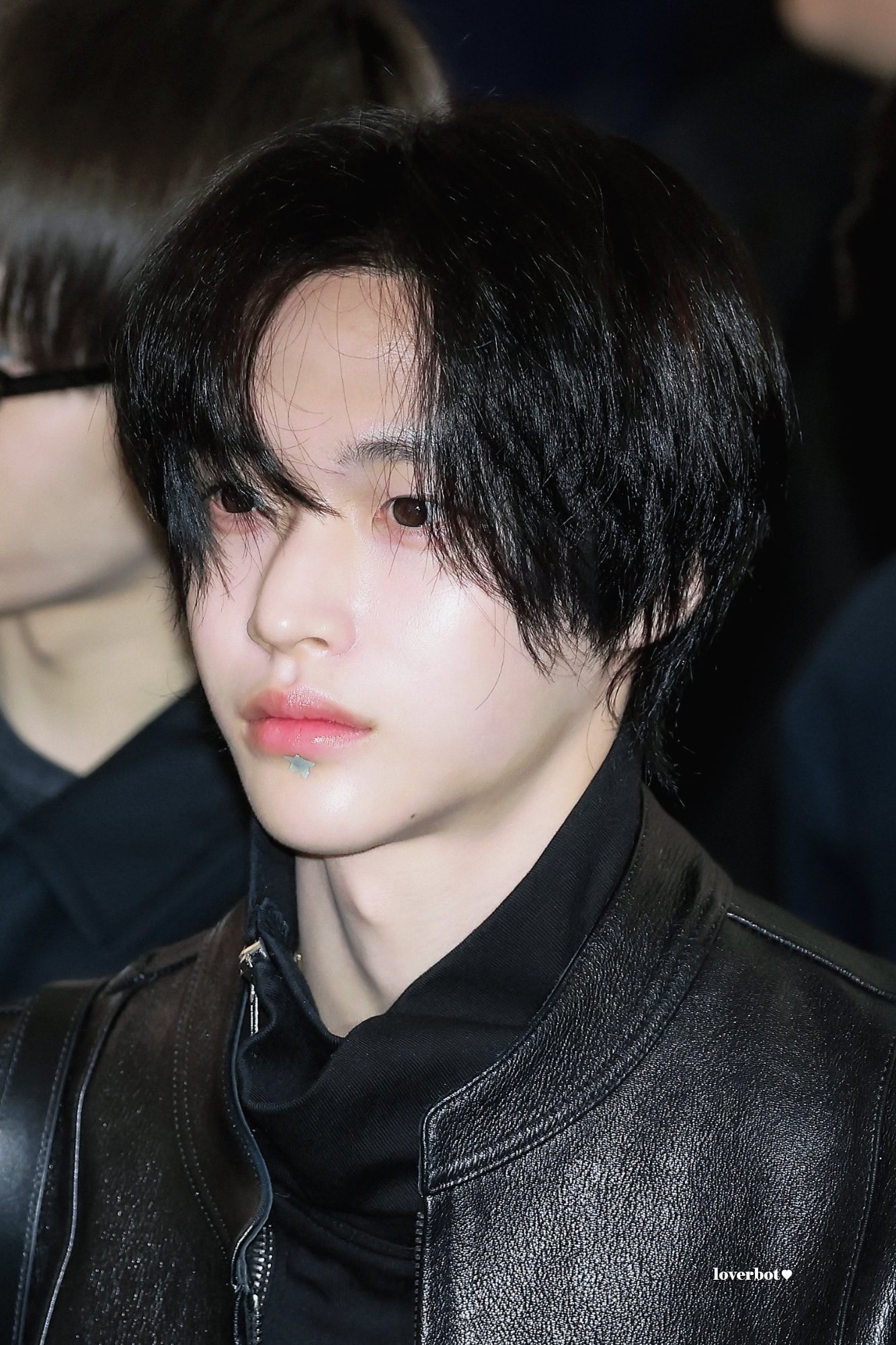 [잡담] 원빈이 출국 입국 너무 달라 ㅋㅋㅋㅋㅋ | 인스티즈