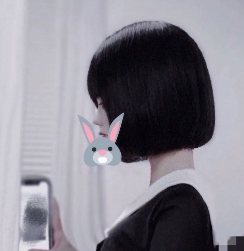[잡담] 시급 20000원이면 이런 머리 하는 카페 알바 할 수 있어?? | 인스티즈