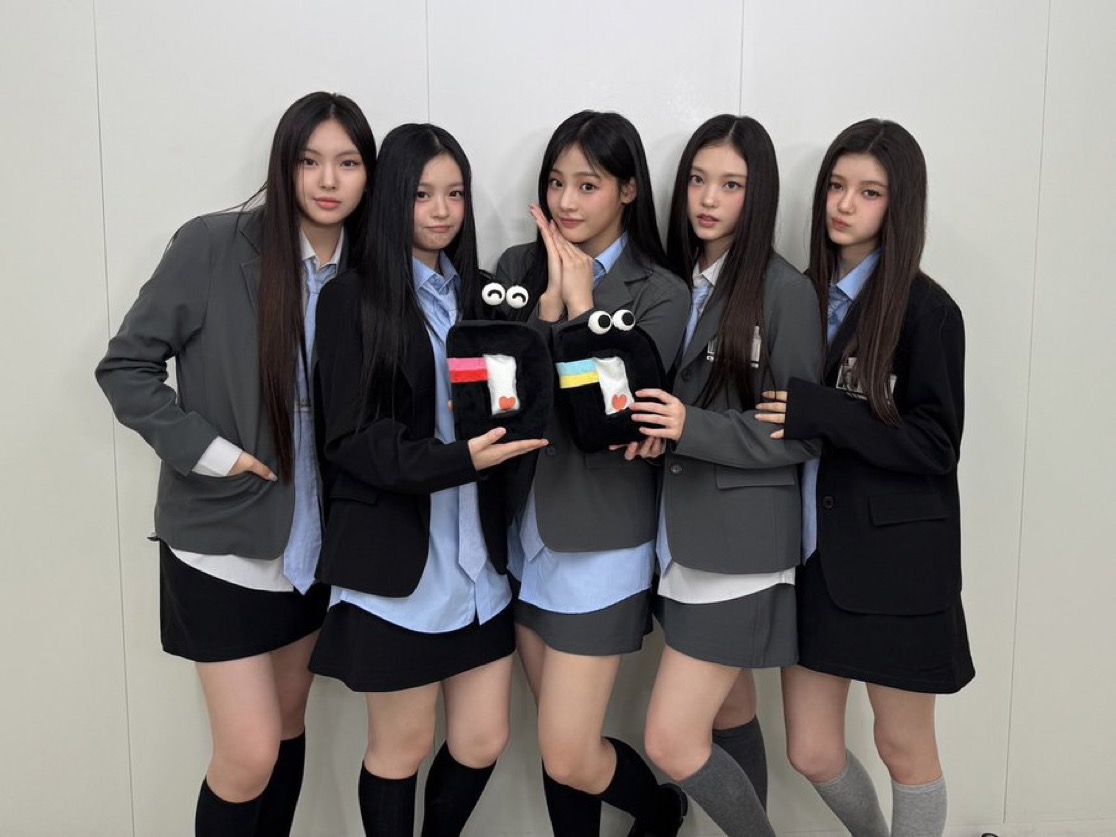 [잡담] 뉴진스 이 사진 어디에 뜬거야? | 인스티즈
