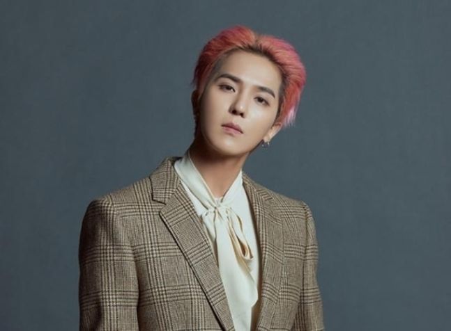 [정보/소식] '부실복무' 논란 송민호, 23일 소집해제…경찰 내사착수 | 인스티즈