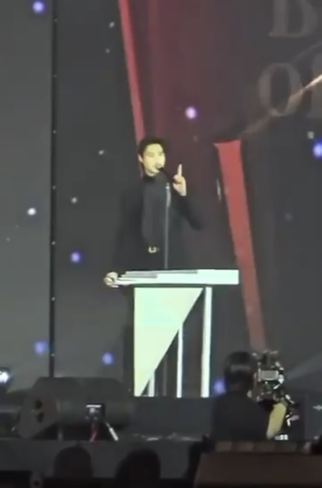 [잡담] 변우석이 좋아하는 포즈☝️ | 인스티즈