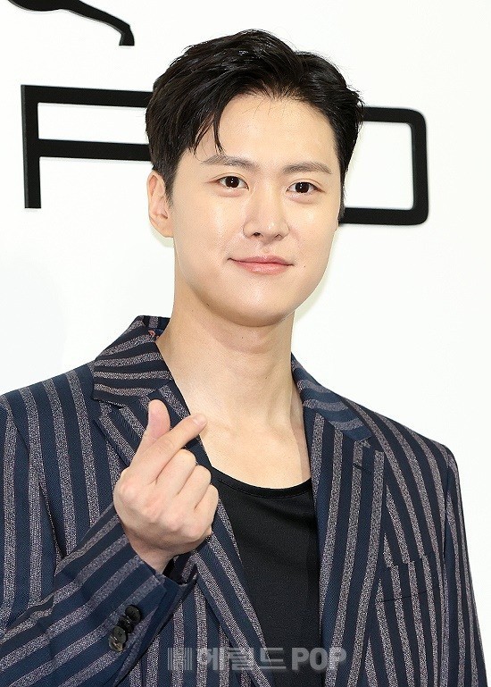 [마플] 공명 쌍커플 생겼네 나이들면 어쩔 수 없나보다ㅠ | 인스티즈