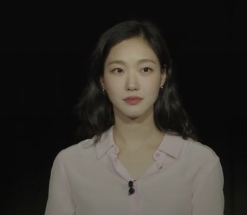 [잡담] 김고은은 진짜 .. 볼수록 너무 너무 예뻐 | 인스티즈