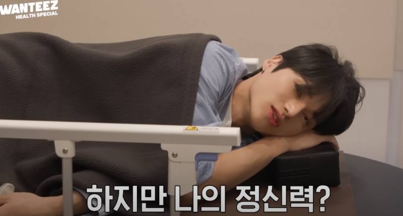 혼자 화내고 노래 부르고 아주 만취객이 따로 없는 남돌의 수면내시경 후기 | 인스티즈