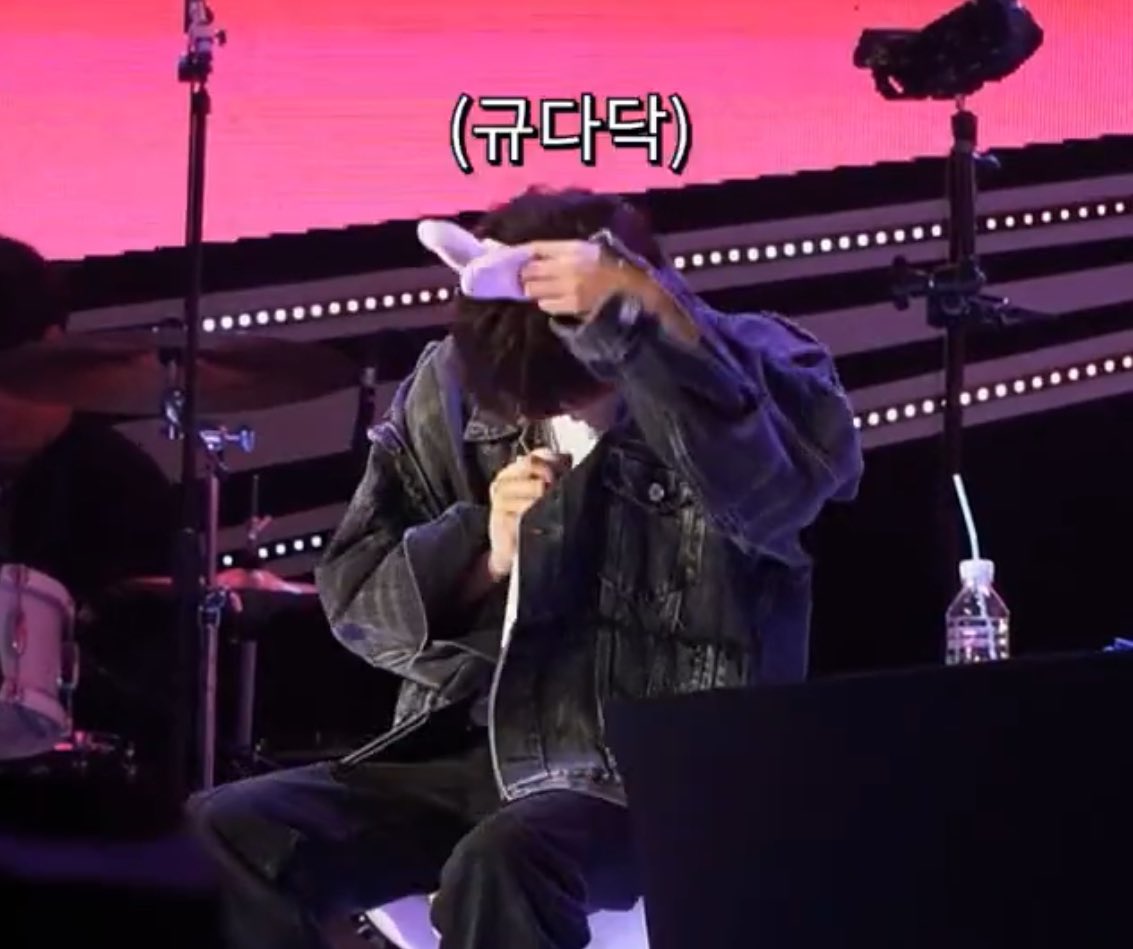 [잡담] 인피니트 성규 머리띠 반응 너무 웃김ㅋㅋㅋㅋㅋㅋㅋㅋㄱ | 인스티즈