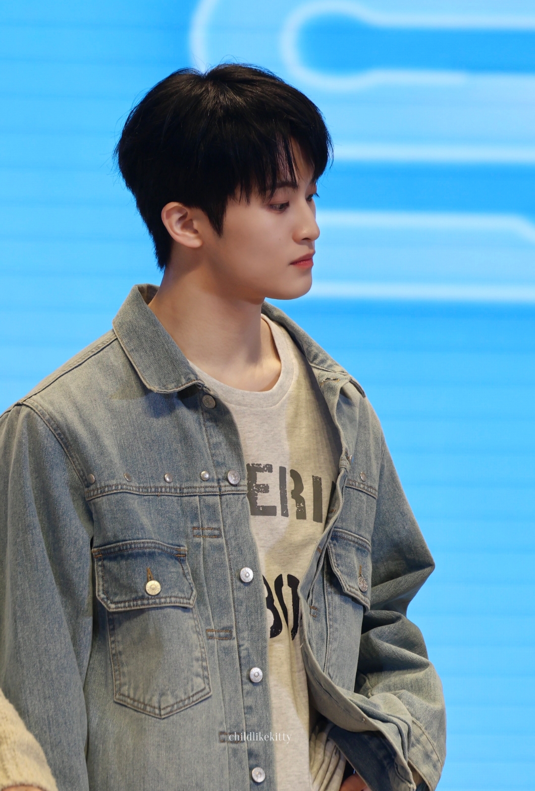 [잡담] 마크 정말 확신의 쿨톤이구나 | 인스티즈