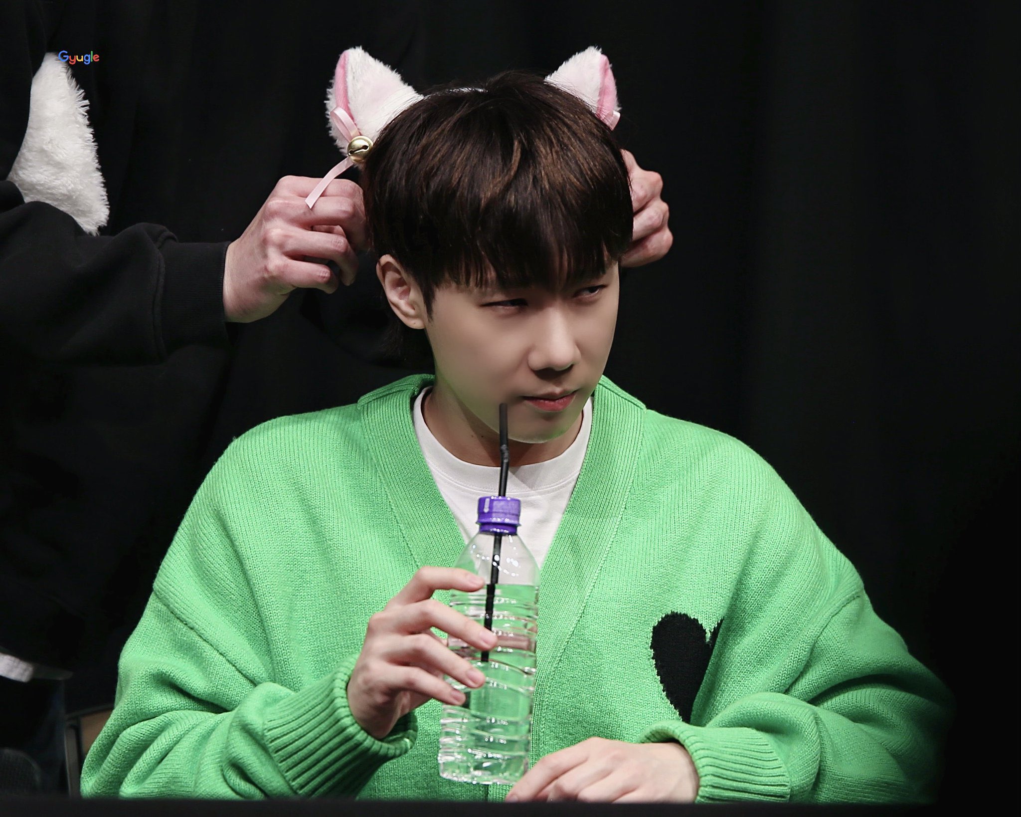 [잡담] 인피니트 성규 머리띠 반응 너무 웃김ㅋㅋㅋㅋㅋㅋㅋㅋㄱ | 인스티즈