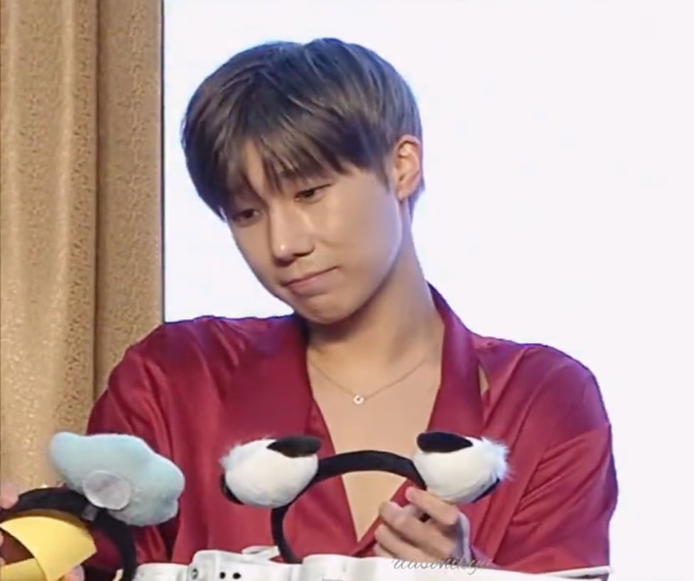 [잡담] 인피니트 성규 머리띠 반응 너무 웃김ㅋㅋㅋㅋㅋㅋㅋㅋㄱ | 인스티즈