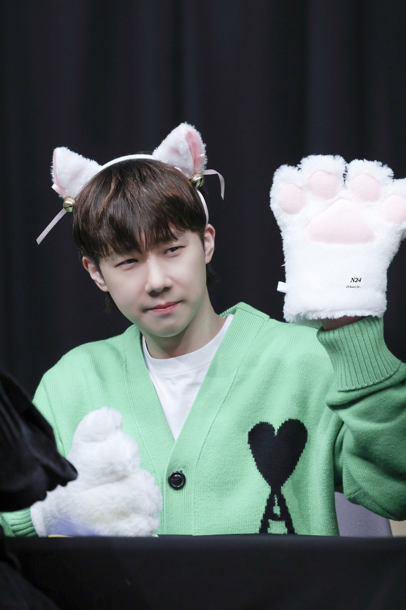 [잡담] 인피니트 성규 머리띠 반응 너무 웃김ㅋㅋㅋㅋㅋㅋㅋㅋㄱ | 인스티즈