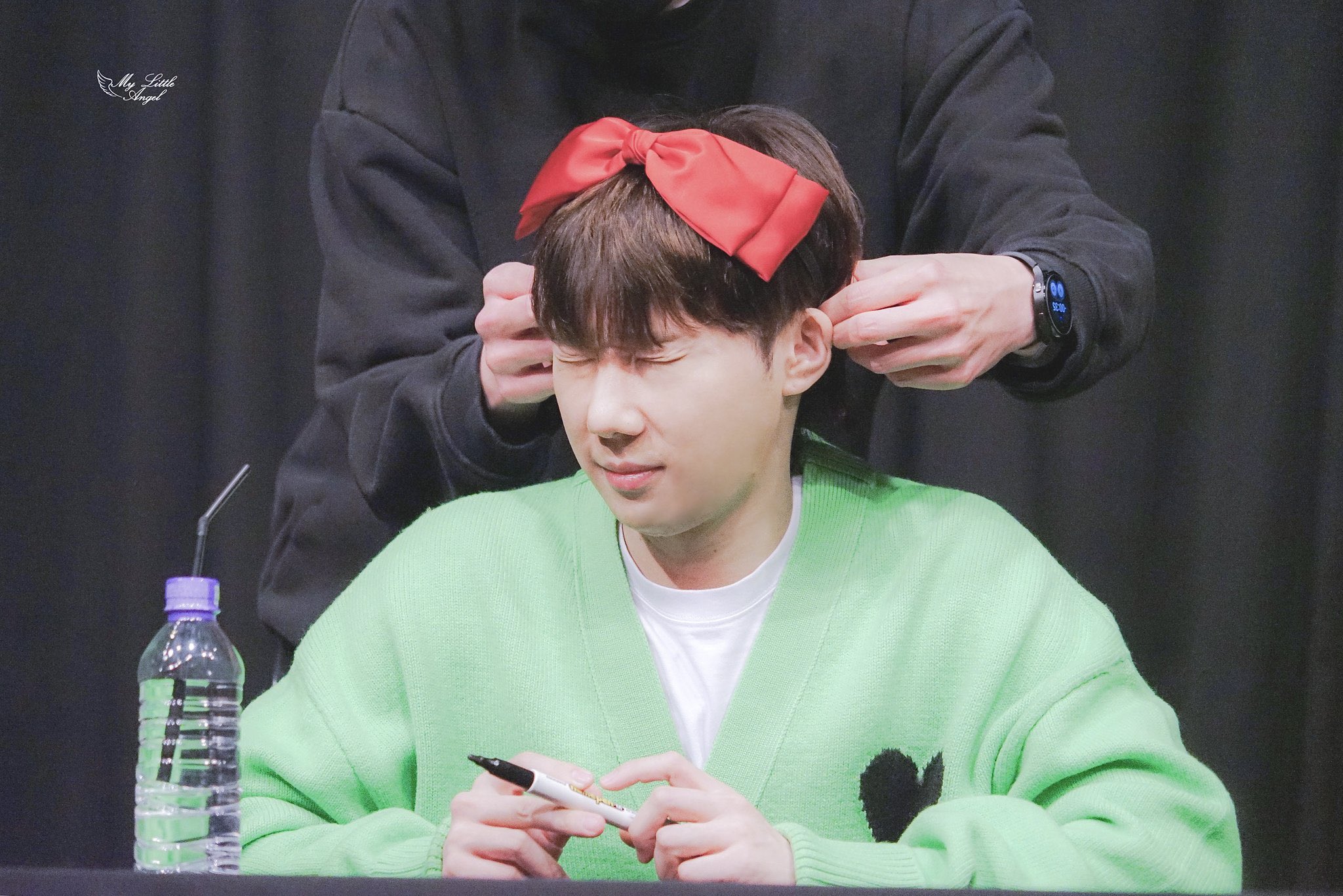[잡담] 인피니트 성규 머리띠 반응 너무 웃김ㅋㅋㅋㅋㅋㅋㅋㅋㄱ | 인스티즈
