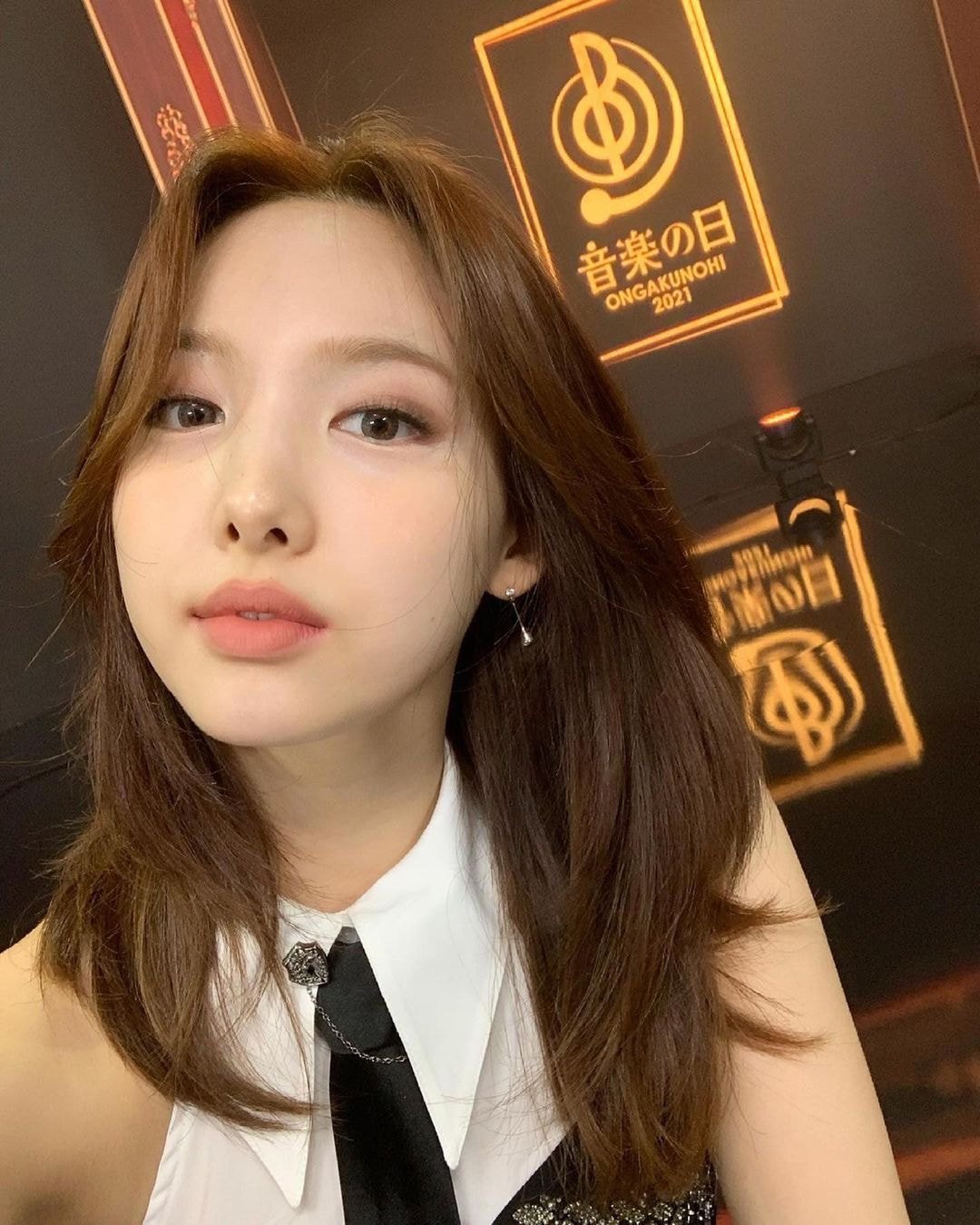 [잡담] 나연 셀카 잠금 화면 할 사진들 올려둘게📸 (진짜 많음 골라 잡숴) | 인스티즈