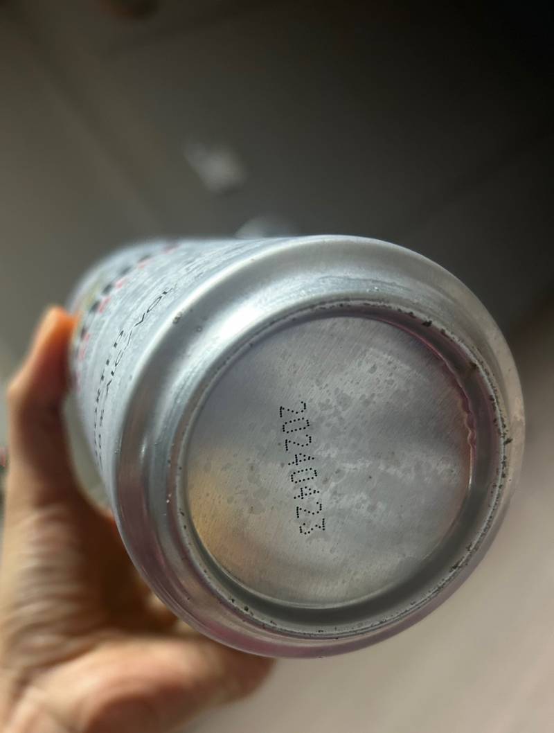 [잡담] 작년 4월이라고 써져있는데 맥주 먹어도 될까???? | 인스티즈